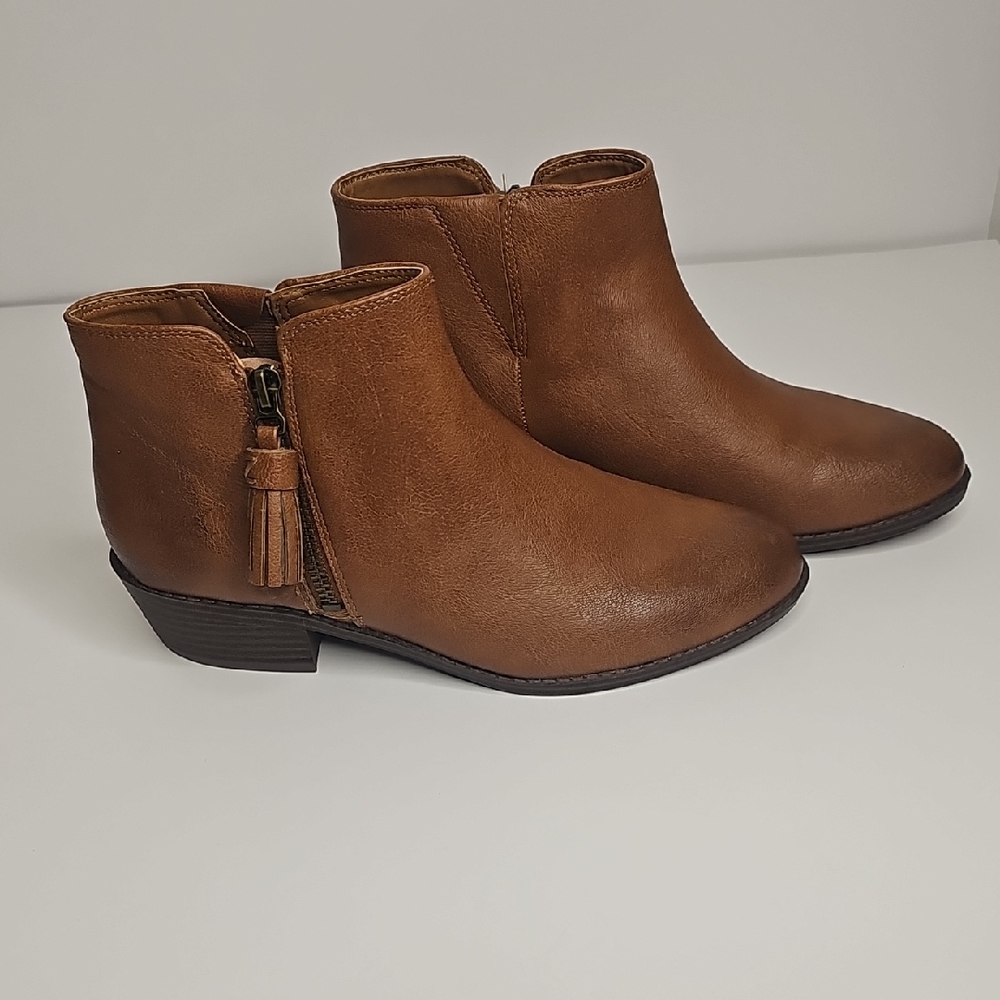 Zodiac Women's Tan Leather Ankle‎ Boots Size 8.5M